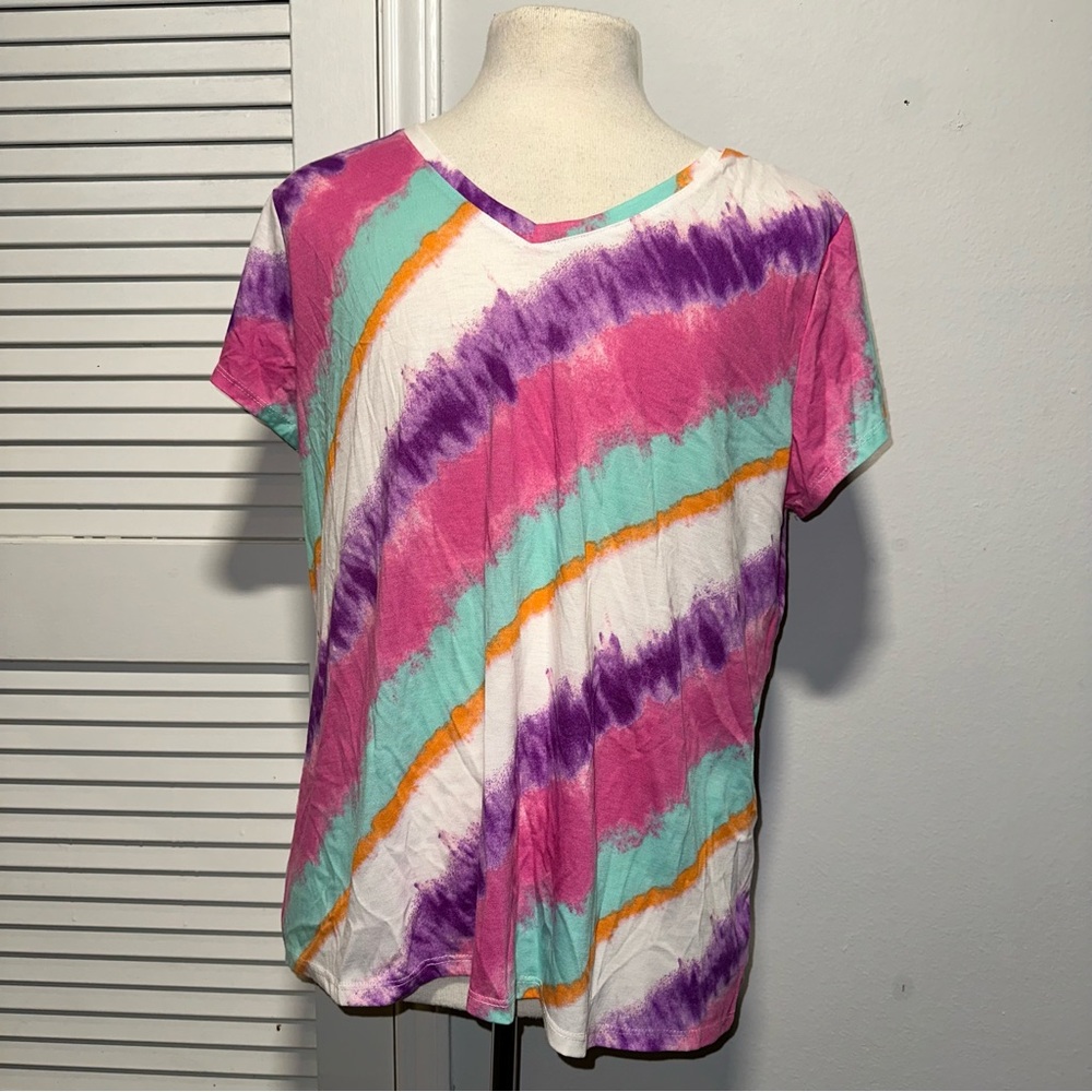 IT’S Fashion V neck Short Sleeve T Shirt